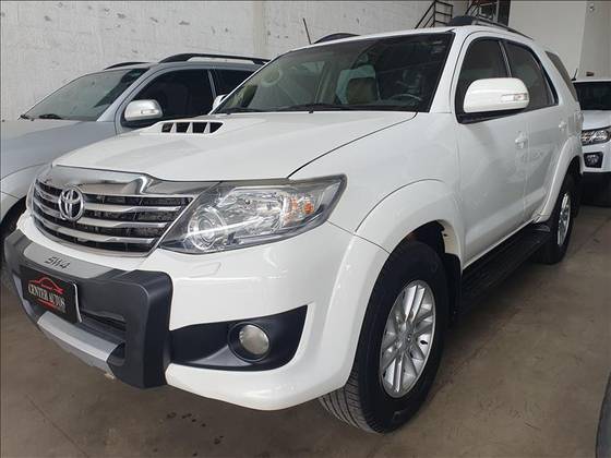 TOYOTA HILUX SW4 3.0 SRV 4X4 16V TURBO INTERCOOLER DIESEL 4P AUTOMÁTICO